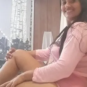 charlotte-pri from bongacams