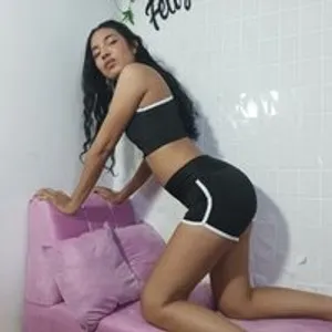 christyn-herrera from bongacams