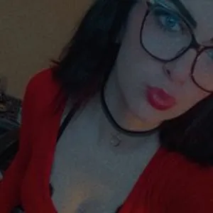 cloverbbombaee from bongacams