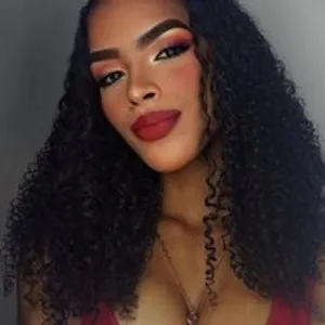 curly-girl from bongacams