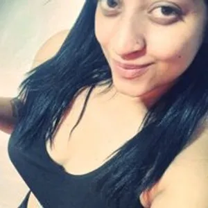 dulcechica09 from bongacams