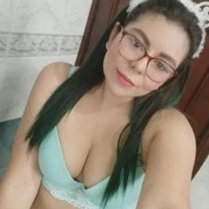 elaine-candy from bongacams