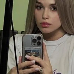 elensoftt from bongacams