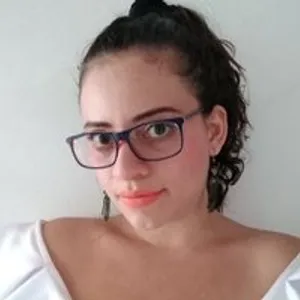 emily18col from bongacams