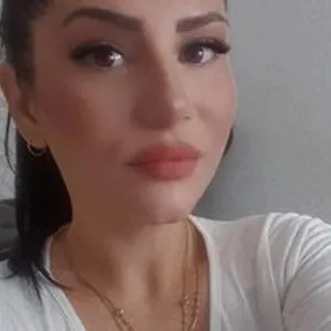 giuliaa- from bongacams