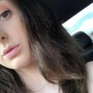 goldennicole from bongacams