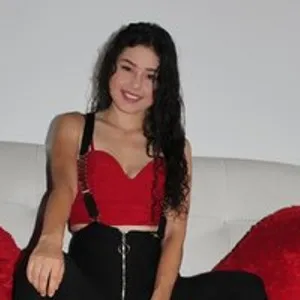 halle-conner from bongacams