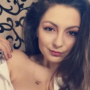 hotbabehere from bongacams