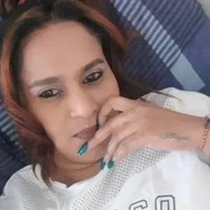 indianqueeny40 from bongacams