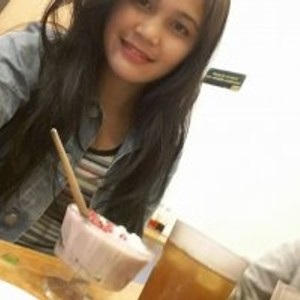 innocentJULIA's profile picture