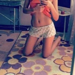 irina8585 from bongacams