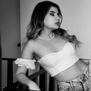 isabella-sub from bongacams