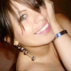 issadavalos26 from bongacams