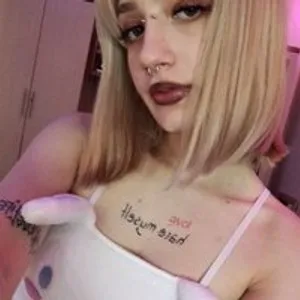 jettaenpure from bongacams