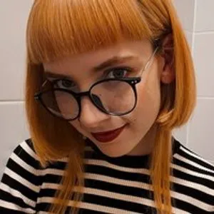 junejulia from bongacams