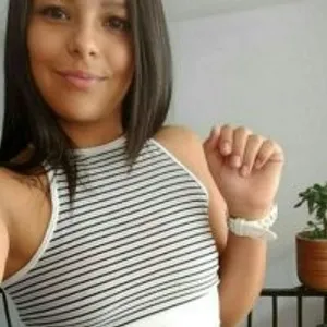 karlahernandz from bongacams