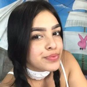 karol-santos from bongacams