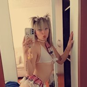 Camgirl is actually offline