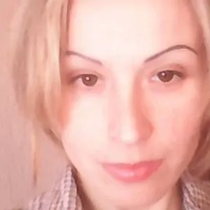 katerinaqwe from bongacams