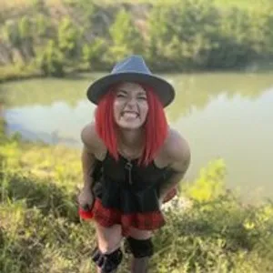 kierstenskittyshow from bongacams