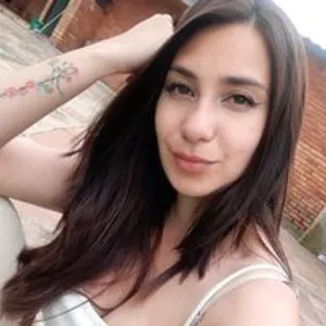 kinkykarina from bongacams