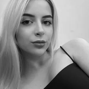 kuklax69 from bongacams