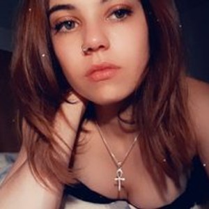 laracatofficial's profile picture