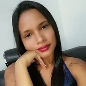 latina-morena from bongacams