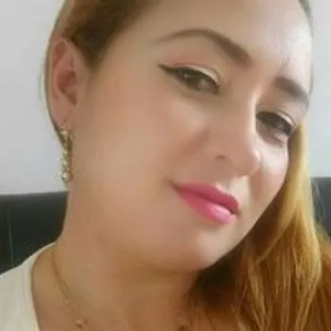 linaMora from bongacams