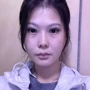 linda-mei23 from bongacams