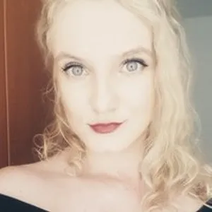 little-witchy from bongacams