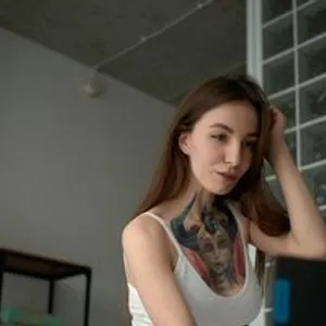 loli-laly from bongacams