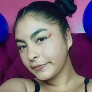 lorefashion from bongacams