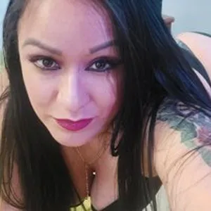 lucianahotty from bongacams