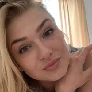 lucyheart88 from bongacams