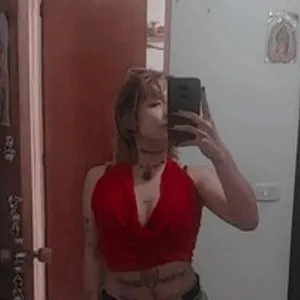 lucyrousss from bongacams