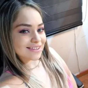 lulucol10 from bongacams