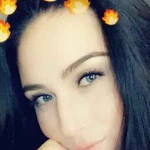 lunamoonxo from bongacams