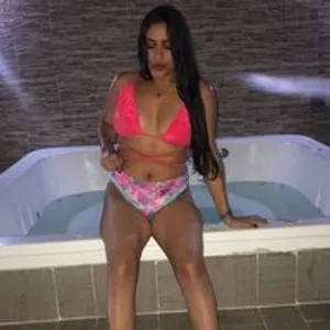 lunitahot from bongacams