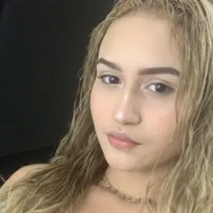 mahyara-blond from bongacams