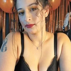 mara-deville from bongacams