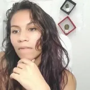 miahjones from bongacams