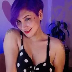 mollyshay from bongacams