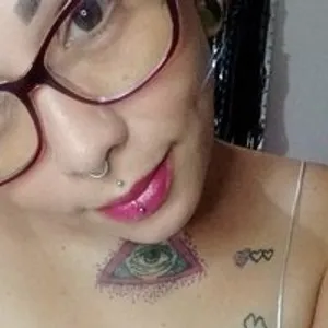 mooncat85 from bongacams