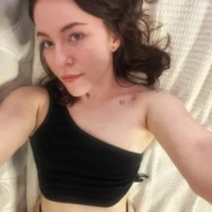 morethanloves from bongacams