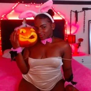 naomee-palmer from bongacams