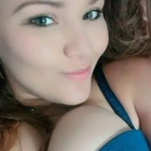 natalyhoott from bongacams