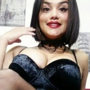 natashathomps from bongacams