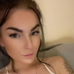 navyrayne from bongacams