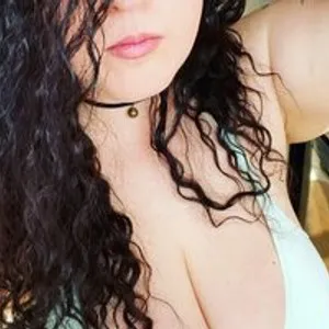 pleasegoddess from bongacams